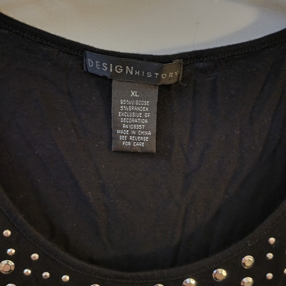 Size Xl Studded Tank Top - Picture 2 of 2